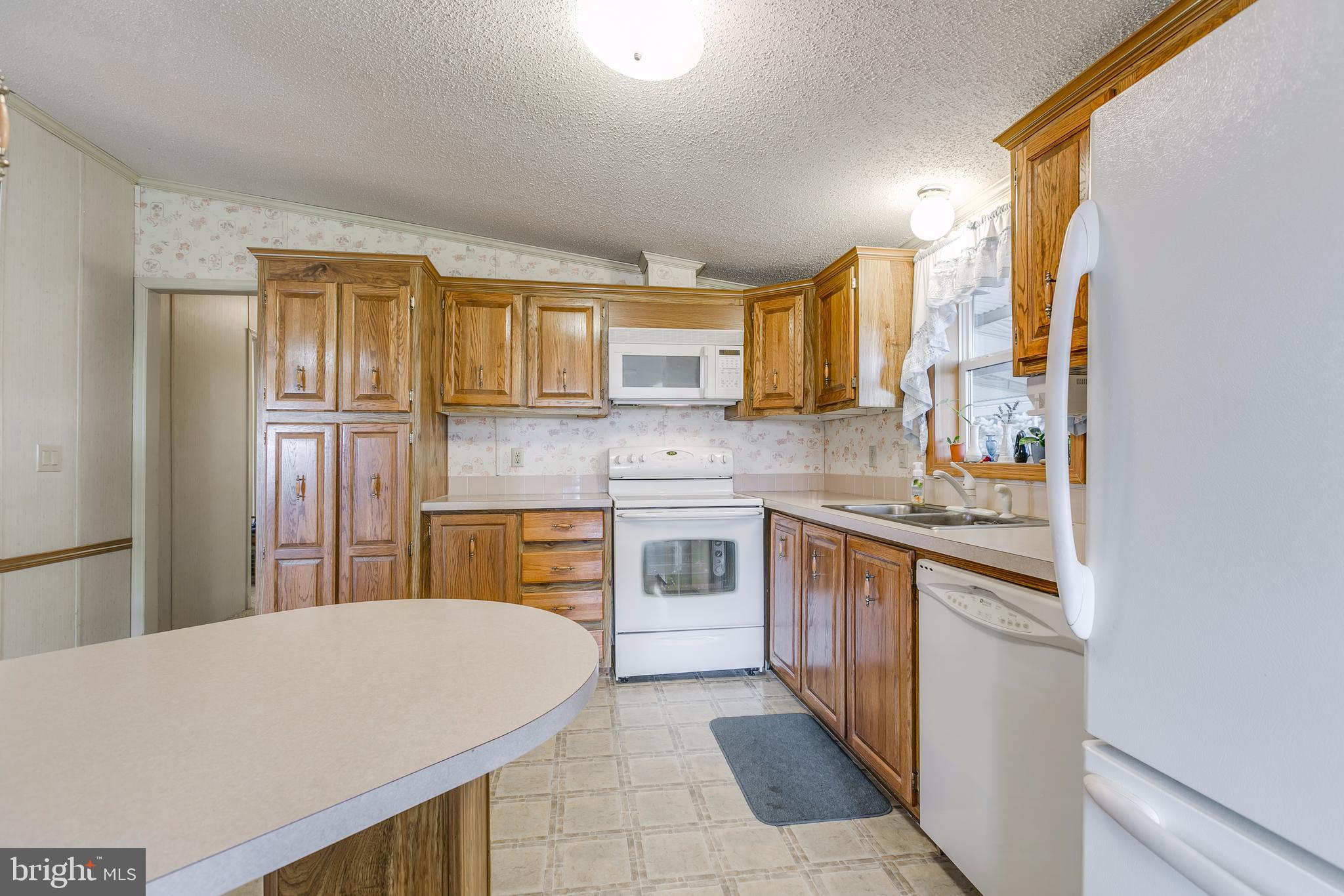1 Ridgewood Manor Manheim, PA 17545 - Photo 14 of 28