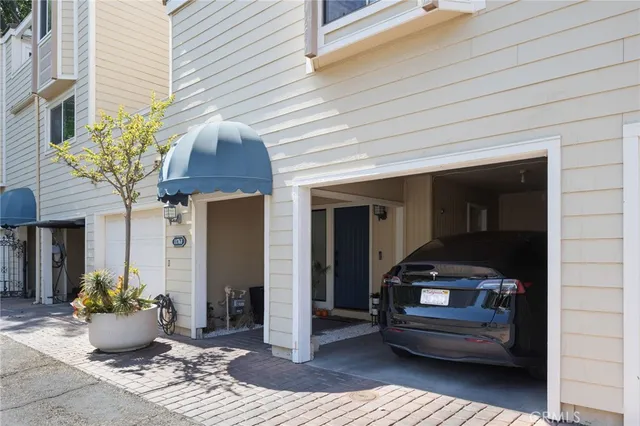 $1,099,000 | 1176 South Westlake Boulevard, Westlake Village, CA 91361