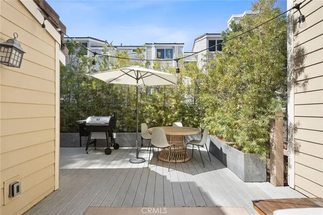 $1,099,000 | 1176 South Westlake Boulevard, Westlake Village, CA 91361