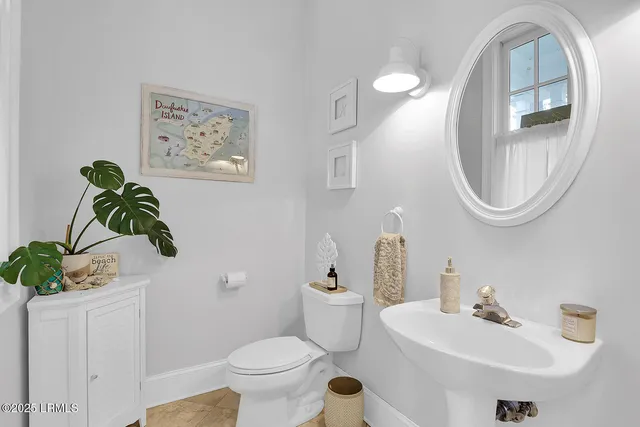 $1,349,000 | 4 Hidden Lake Court, Bluffton, SC 29910