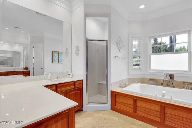 $1,349,000 | 4 Hidden Lake Court, Bluffton, SC 29910