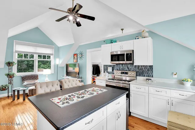 $1,349,000 | 4 Hidden Lake Court, Bluffton, SC 29910