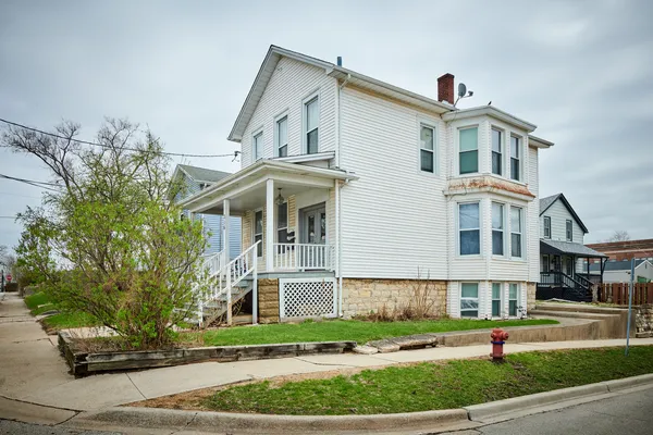 $409,900 | 316 Oneida Street, Joliet, IL 60435