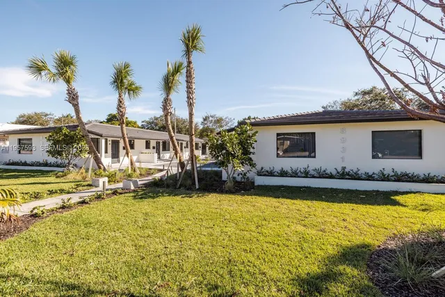 $2,800 | 8931 Northeast 2nd Avenue, Unit S4, El Portal, FL 33138