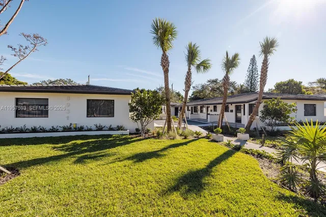 $2,800 | 8931 Northeast 2nd Avenue, Unit S4, El Portal, FL 33138