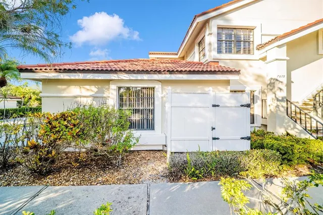 $2,500 | 7669 Fairway Woods Drive, Unit 704, Sarasota, FL 34238