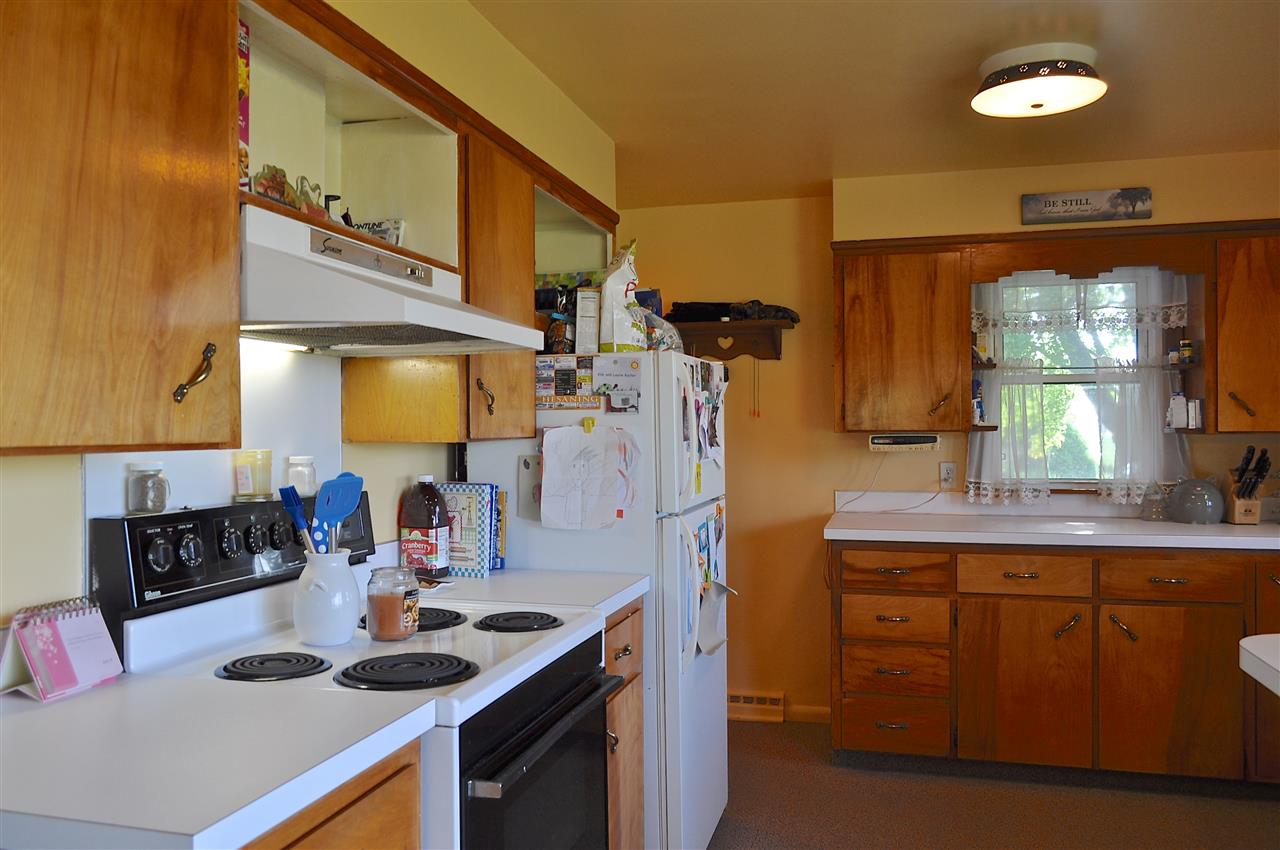 8400 Ferden Road Chesaning, MI 48616 - Photo 4 of 44 31300811-4.JPG