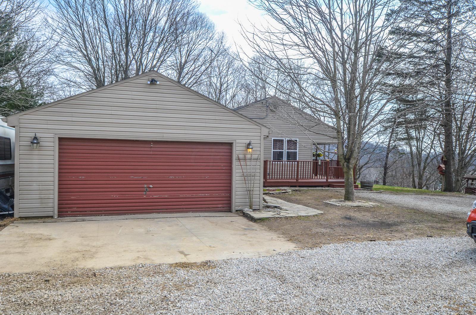 1851 Swans Road Northeast Newark, OH 43055 - Photo 13 of 19 Gallery Image 13