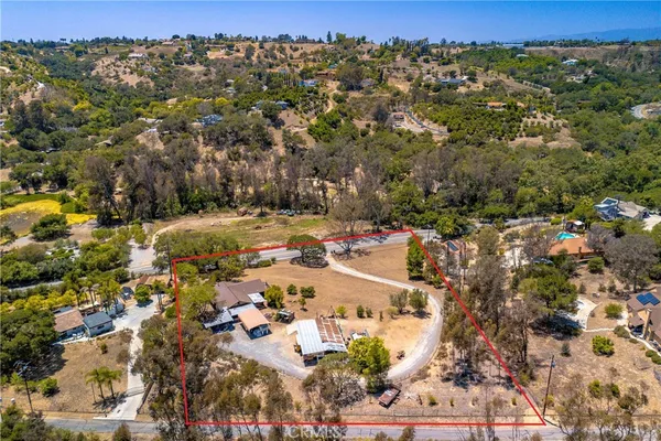 $699,000 | 2160 Gird Road, Fallbrook, CA 92028
