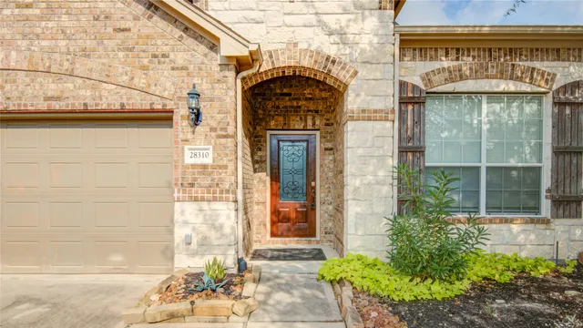 $2,750 | 28310 Rollingwood N Loop, Katy, TX 77494