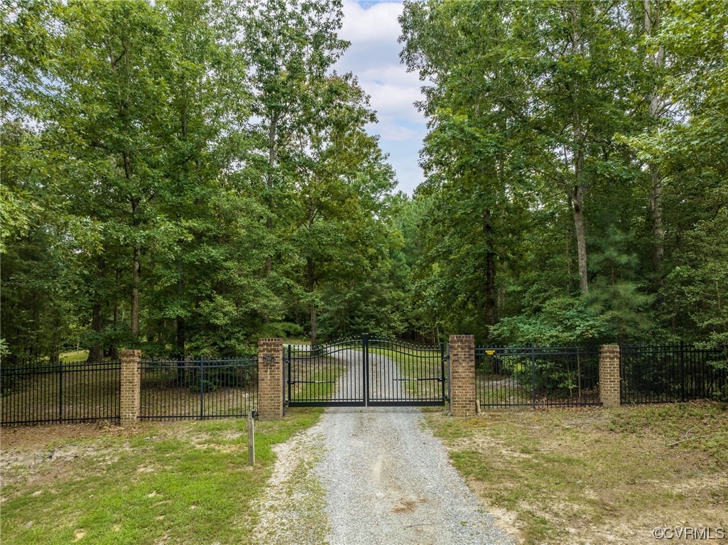 7115 Kenthurst Road Lanexa, VA 23089 - Photo 4 of 50 Gallery Image 4