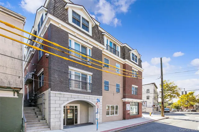 $3,200 | 78 Main Street, Unit 1B, Dobbs Ferry, NY 10522