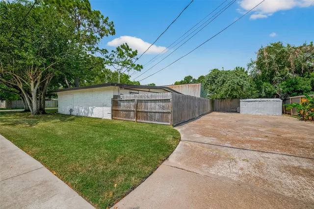 $255,000 | 4831 Donald Street, Seabrook, TX 77586