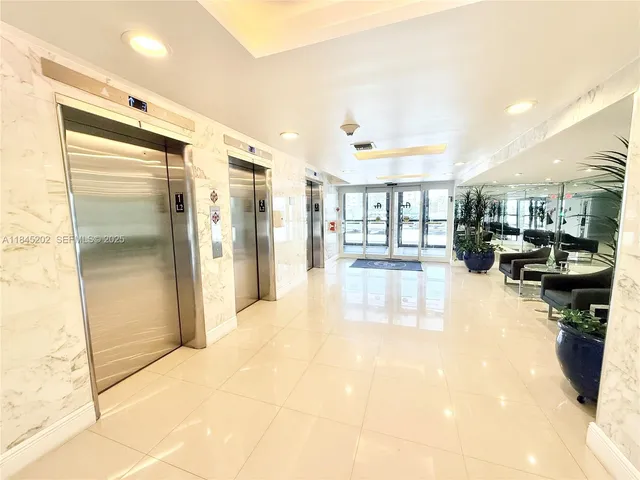 $324,999 | 1600 South Ocean Drive, Unit 7B, Hollywood, FL 33019