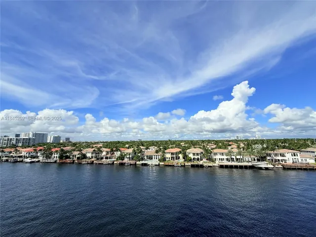 $324,999 | 1600 South Ocean Drive, Unit 7B, Hollywood, FL 33019