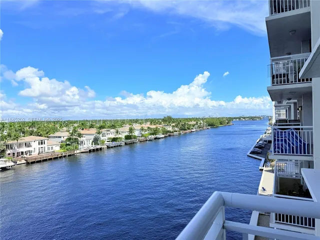 $324,999 | 1600 South Ocean Drive, Unit 7B, Hollywood, FL 33019