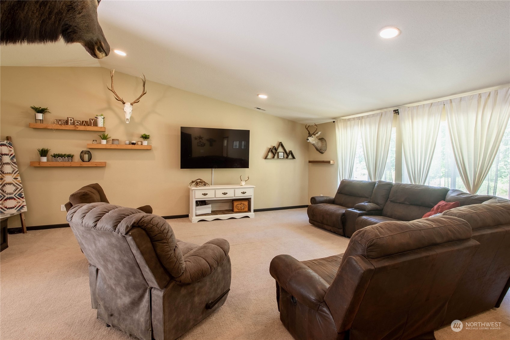 215 Clark Road Onalaska, WA 98570 - Photo 12 of 33 Gallery Image 12