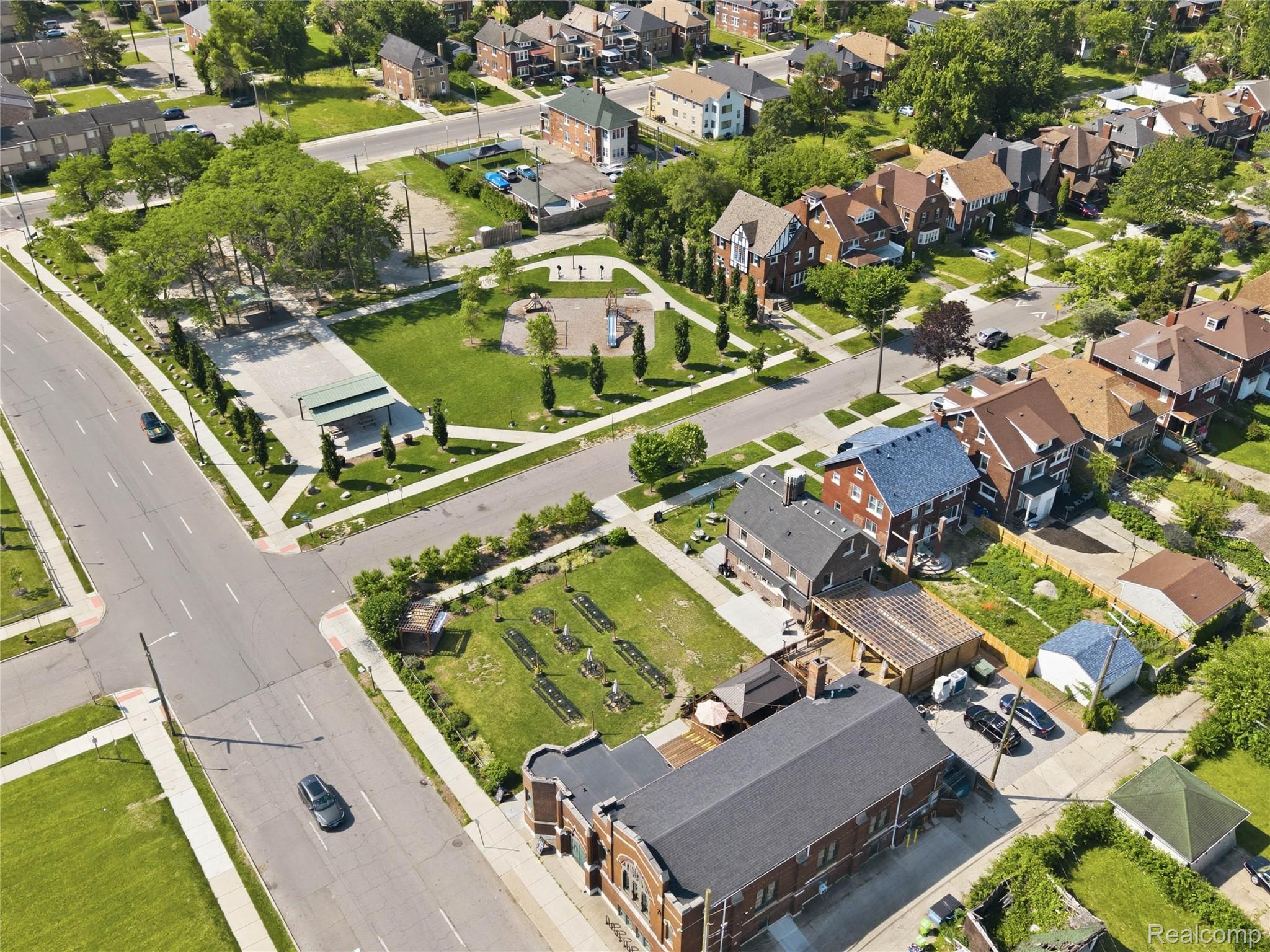 1945 Atkinson Street Detroit, MI 48206 - Photo 45 of 49 Aerial perspective showcasing a residential area with diverse architectural styles