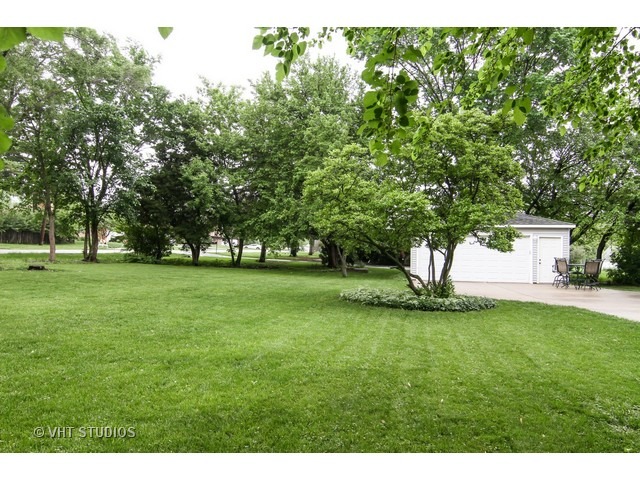 4701 Cumnor Road Downers Grove, IL 60515 - Photo 14 of 15
