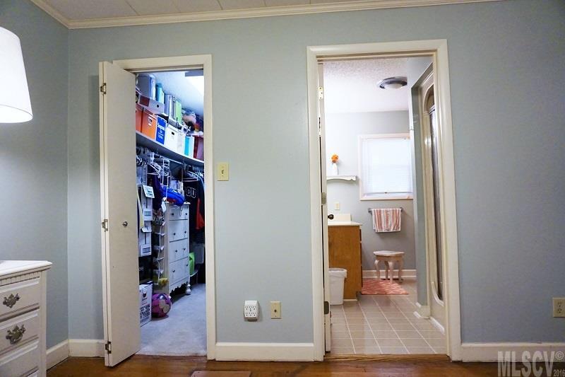 808 4th Street Southwest Conover, NC 28613 - Photo 12 of 25 Gallery Image 12