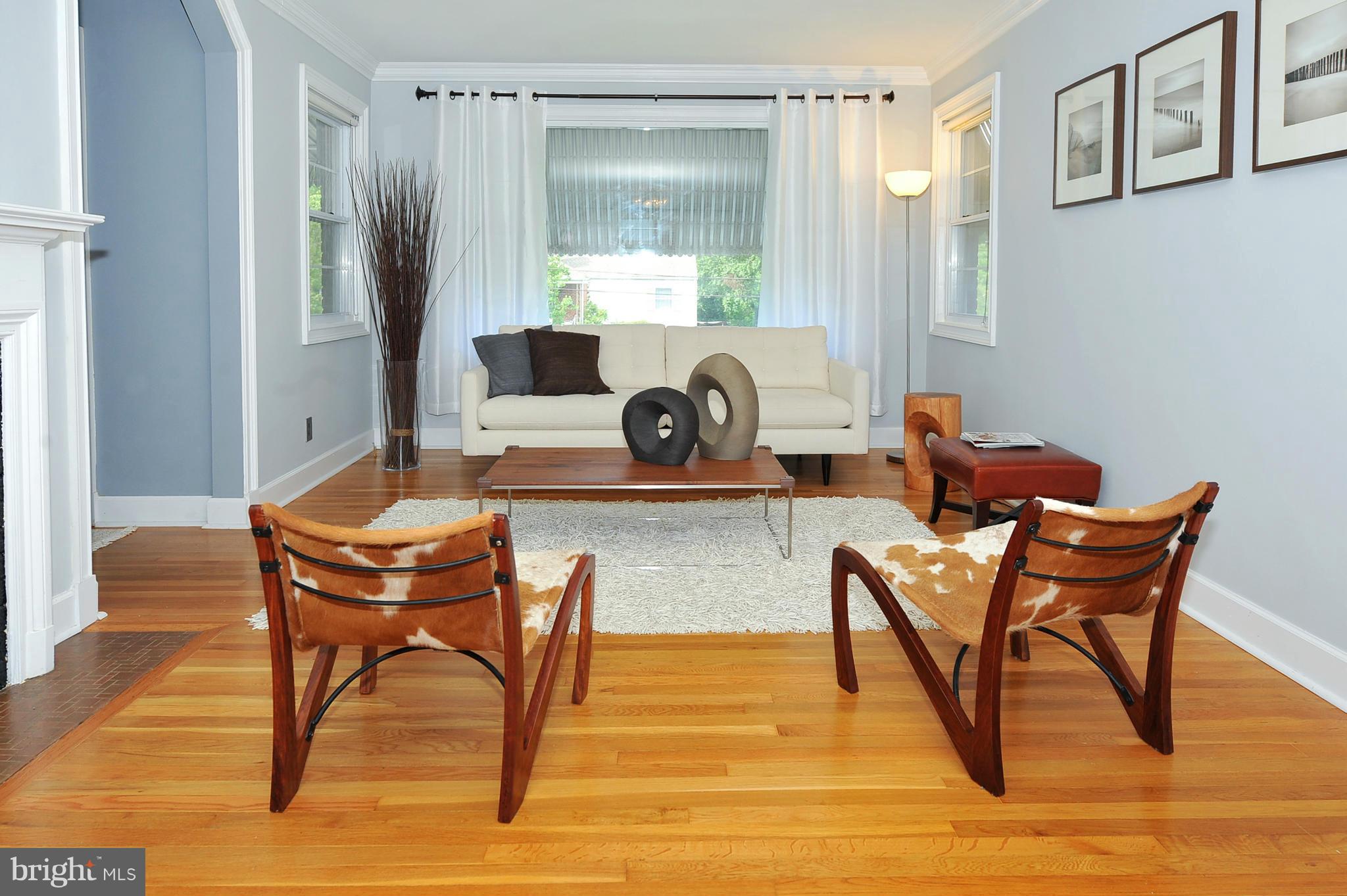 5602 Greenleaf Road Cheverly, MD 20743 - Photo 5 of 30 Living Room