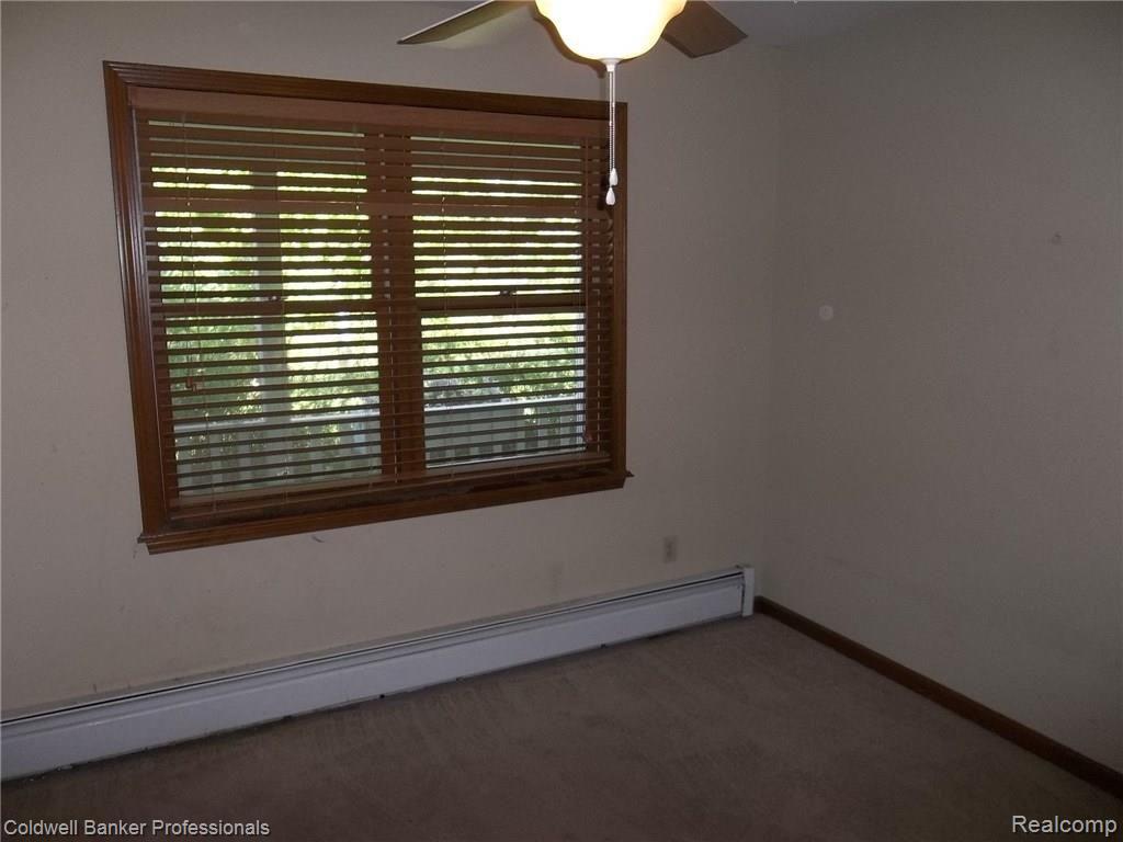2140 Bullock Road Lapeer, MI 48446 - Photo 23 of 34 100_2244.JPG