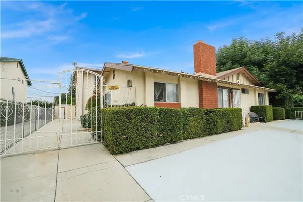 $2,800 | 22855 Vanowen Street, Unit 2, West Hills, CA 91307