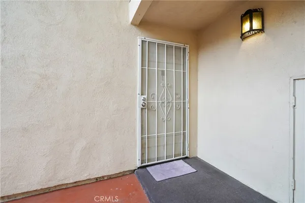$2,800 | 22855 Vanowen Street, Unit 2, West Hills, CA 91307
