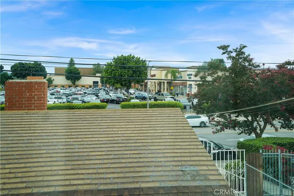 $2,800 | 22855 Vanowen Street, Unit 2, West Hills, CA 91307