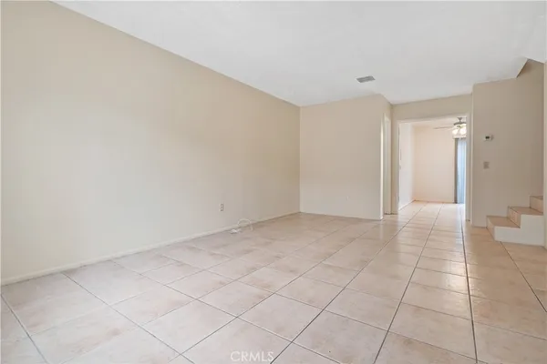 $2,800 | 22855 Vanowen Street, Unit 2, West Hills, CA 91307