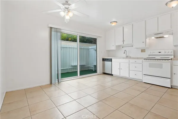 $2,800 | 22855 Vanowen Street, Unit 2, West Hills, CA 91307