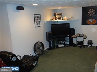 12406 Barbary Road Philadelphia, PA 19154 - Photo 6 of 12 Basement - Finished