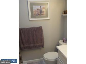 12406 Barbary Road Philadelphia, PA 19154 - Photo 7 of 12 Bathroom
