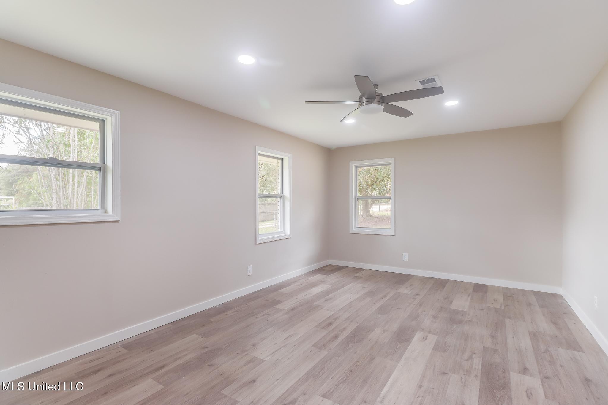 256 Harry Sones Road Carriere, MS 39426 - Photo 17 of 41 IMG_0502