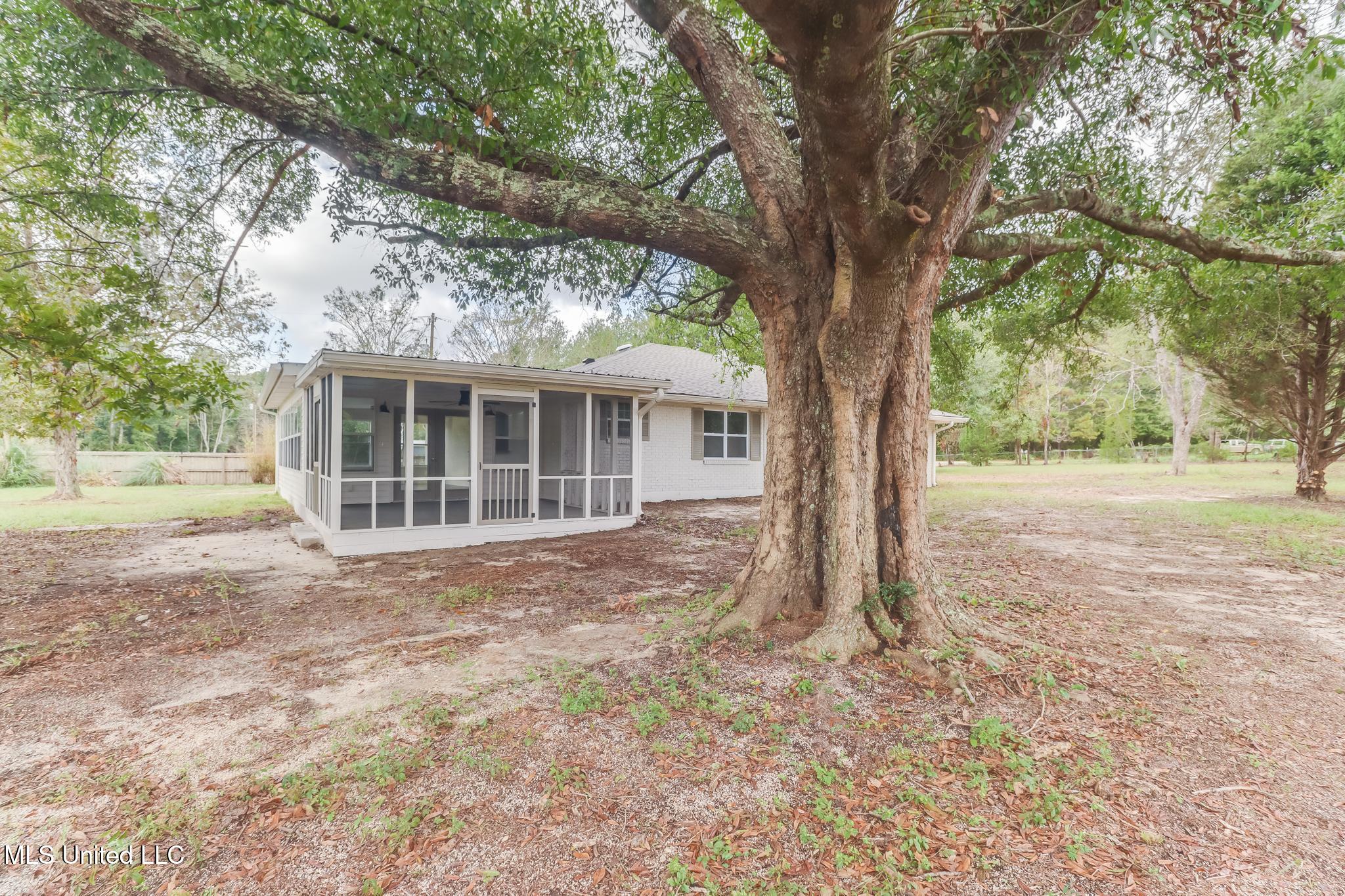 256 Harry Sones Road Carriere, MS 39426 - Photo 3 of 41 IMG_0544