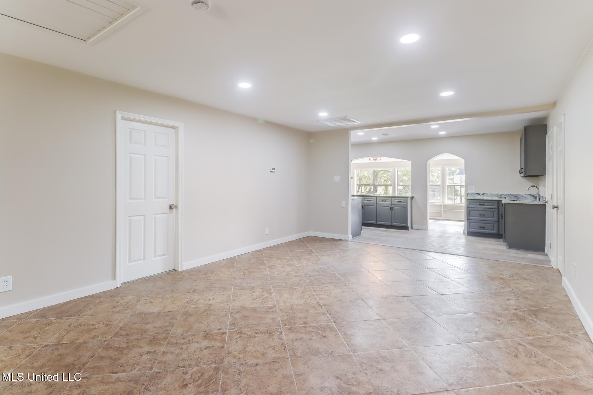 256 Harry Sones Road Carriere, MS 39426 - Photo 5 of 41 IMG_0436