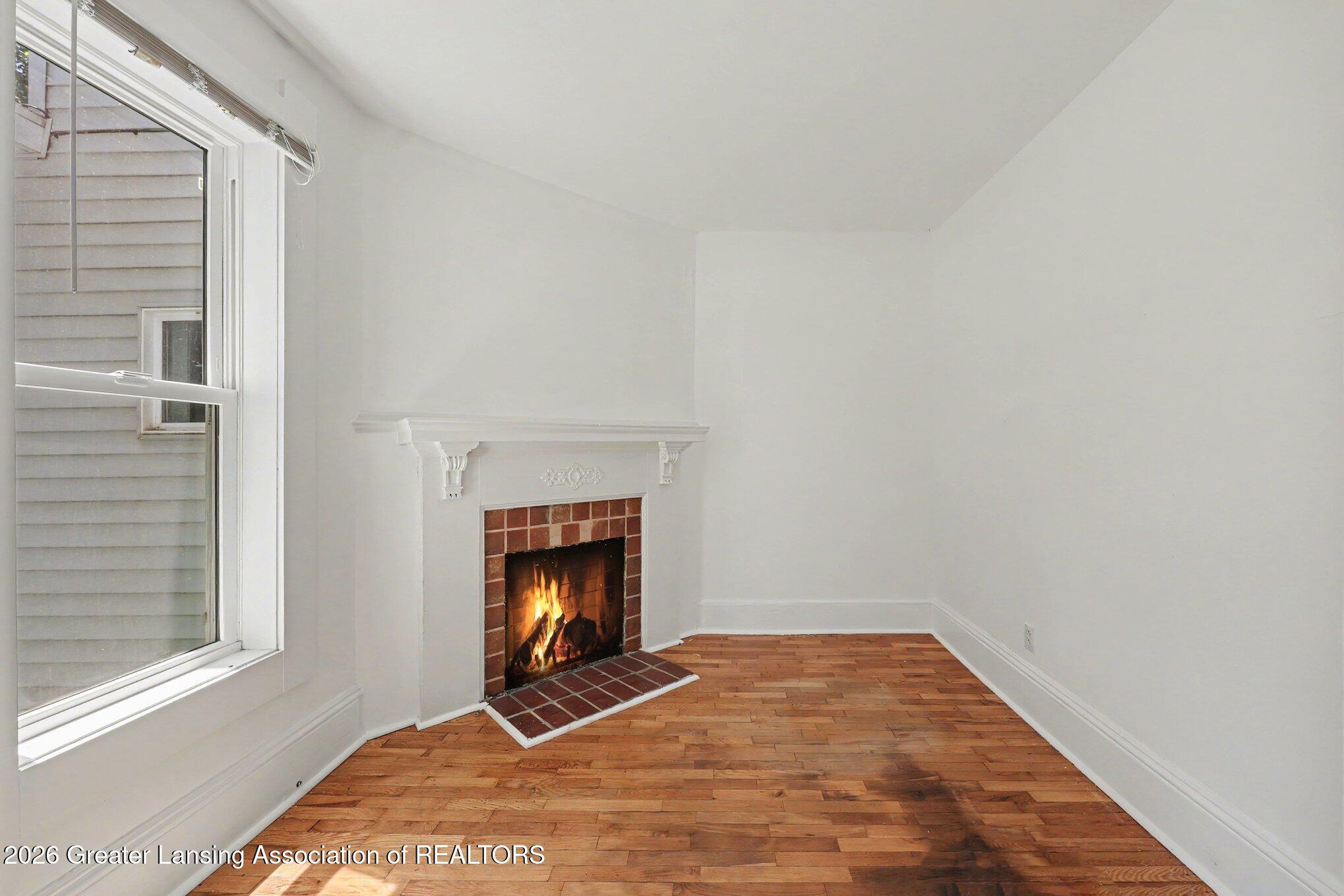 616 South Clinton Street Stockbridge, MI 49285 - Photo 10 of 24 Room