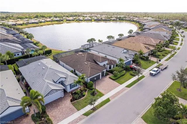 $9,995 | 7611 Winding Cypress Drive, Naples, FL 34114