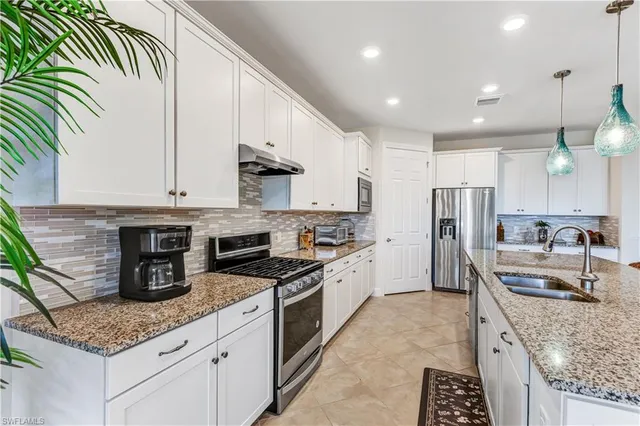 $9,995 | 7611 Winding Cypress Drive, Naples, FL 34114