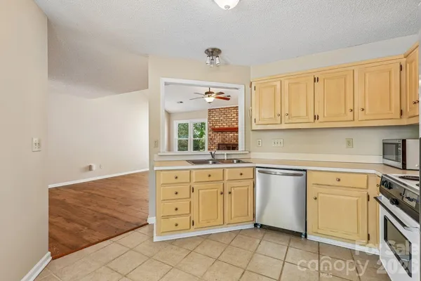 $340,000 | 15032 Catawba Circle South, Matthews, NC 28104