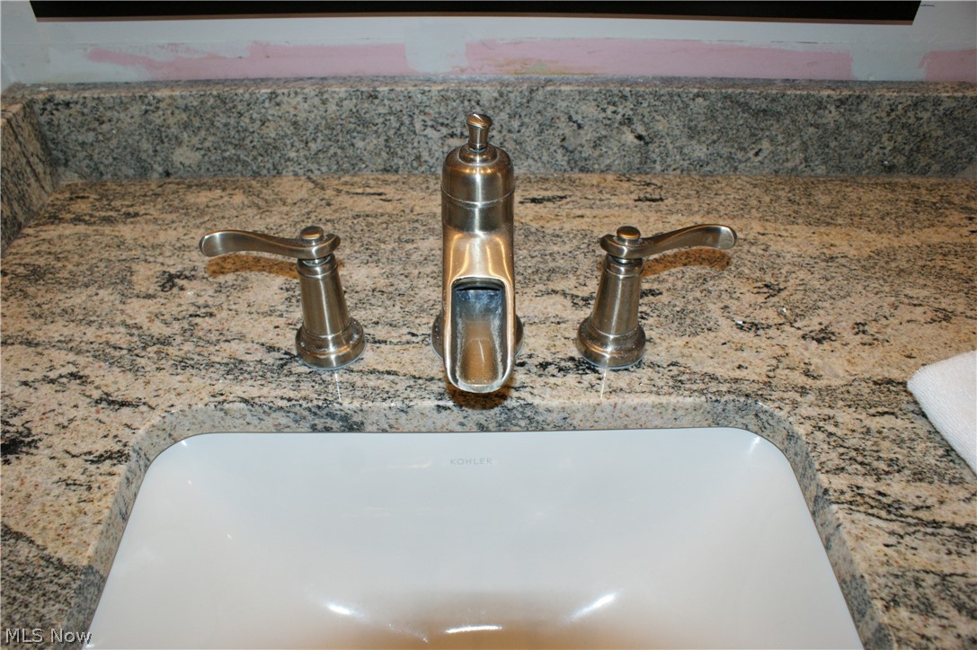 6160 State Road Wadsworth, OH 44281 - Photo 6 of 24 Gallery Image 6