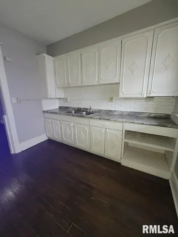 $375,000 | 805 West 2nd Street, Davenport, IA 52802