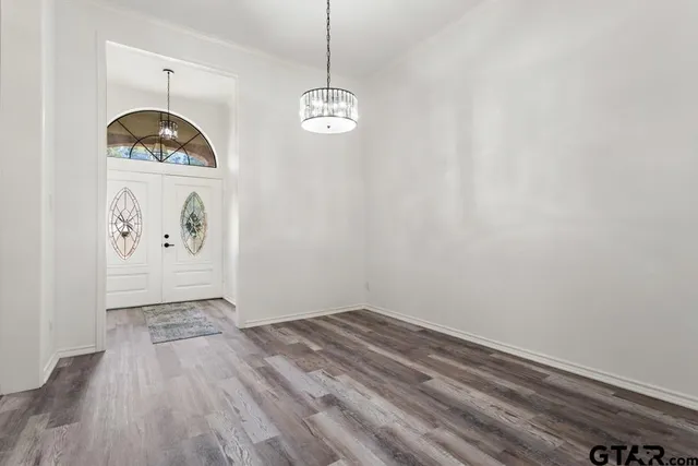 a view of a interior of the house