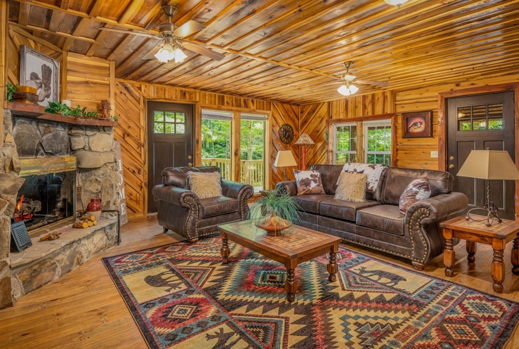 284 John J Smith Road Oneida, TN 37841 - Photo 5 of 38 Gallery Image 5