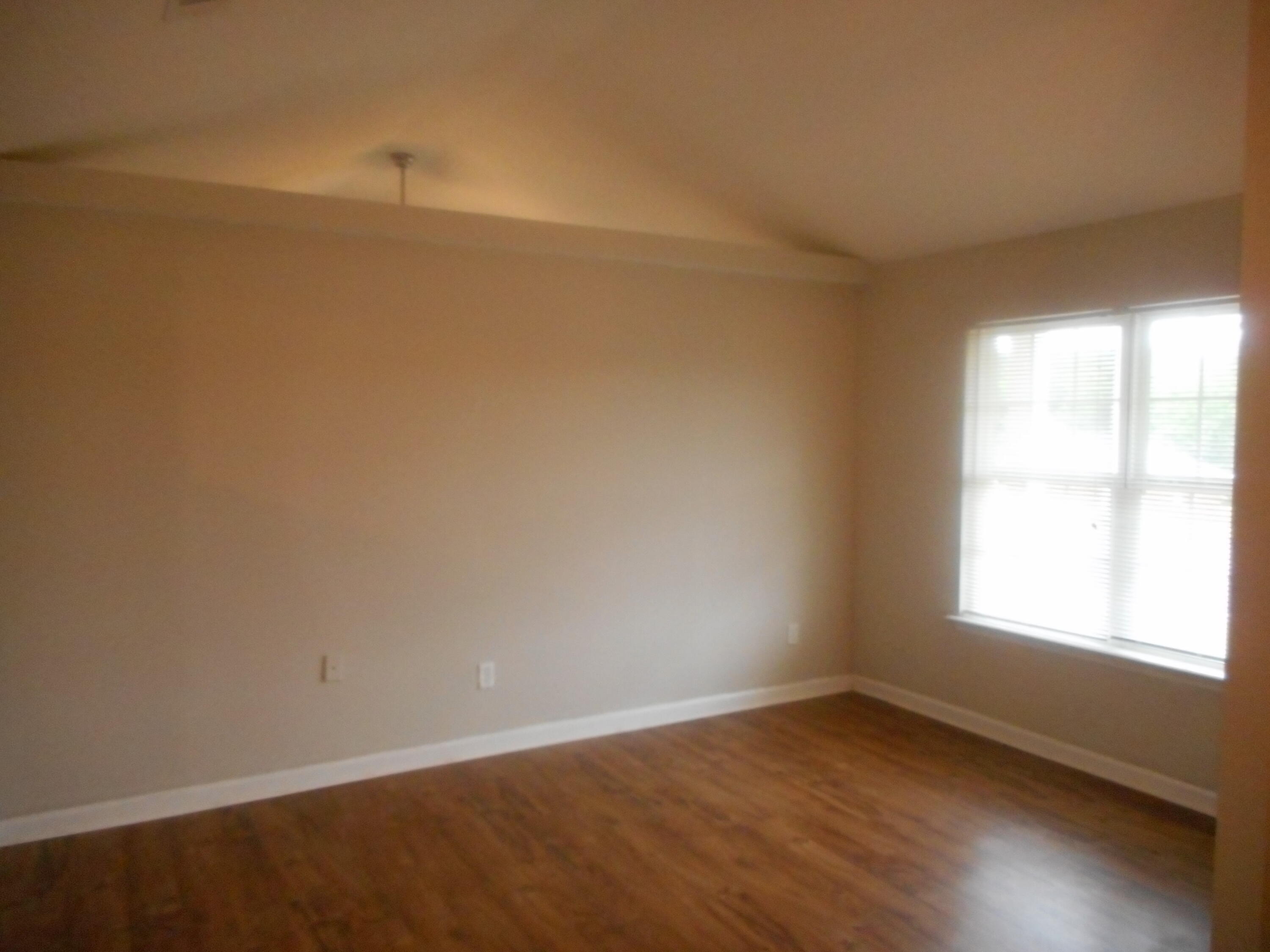 3502 Sidesaddle Court Hephzibah, GA 30815 - Photo 7 of 25 Living Room