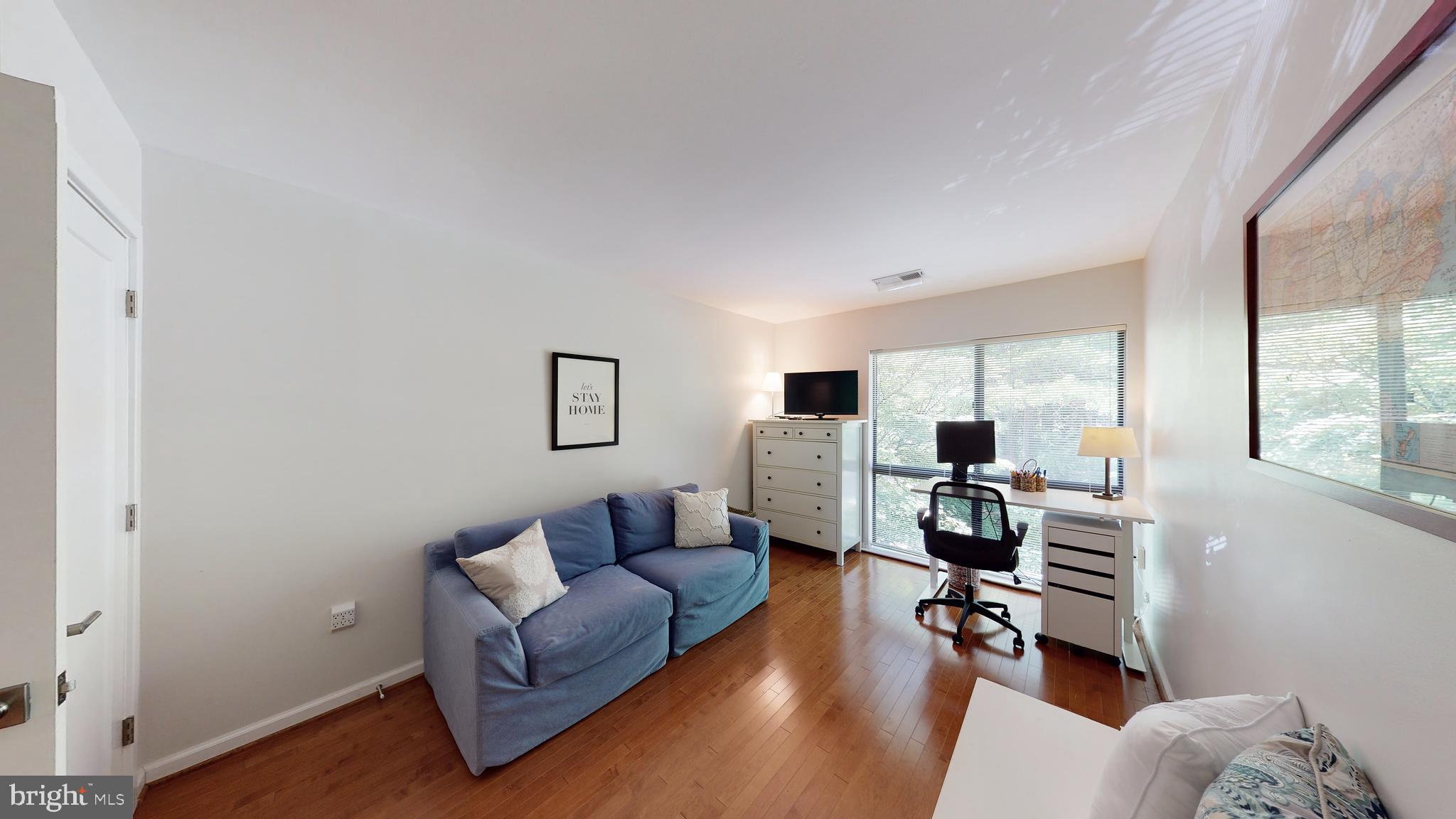 2012 Lakebreeze Way Reston, VA 20191 - Photo 34 of 78 Gallery Image 34
