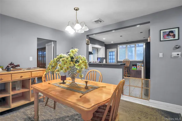 $625,000 | 1763 Berkshire Road, Merrick, NY 11566