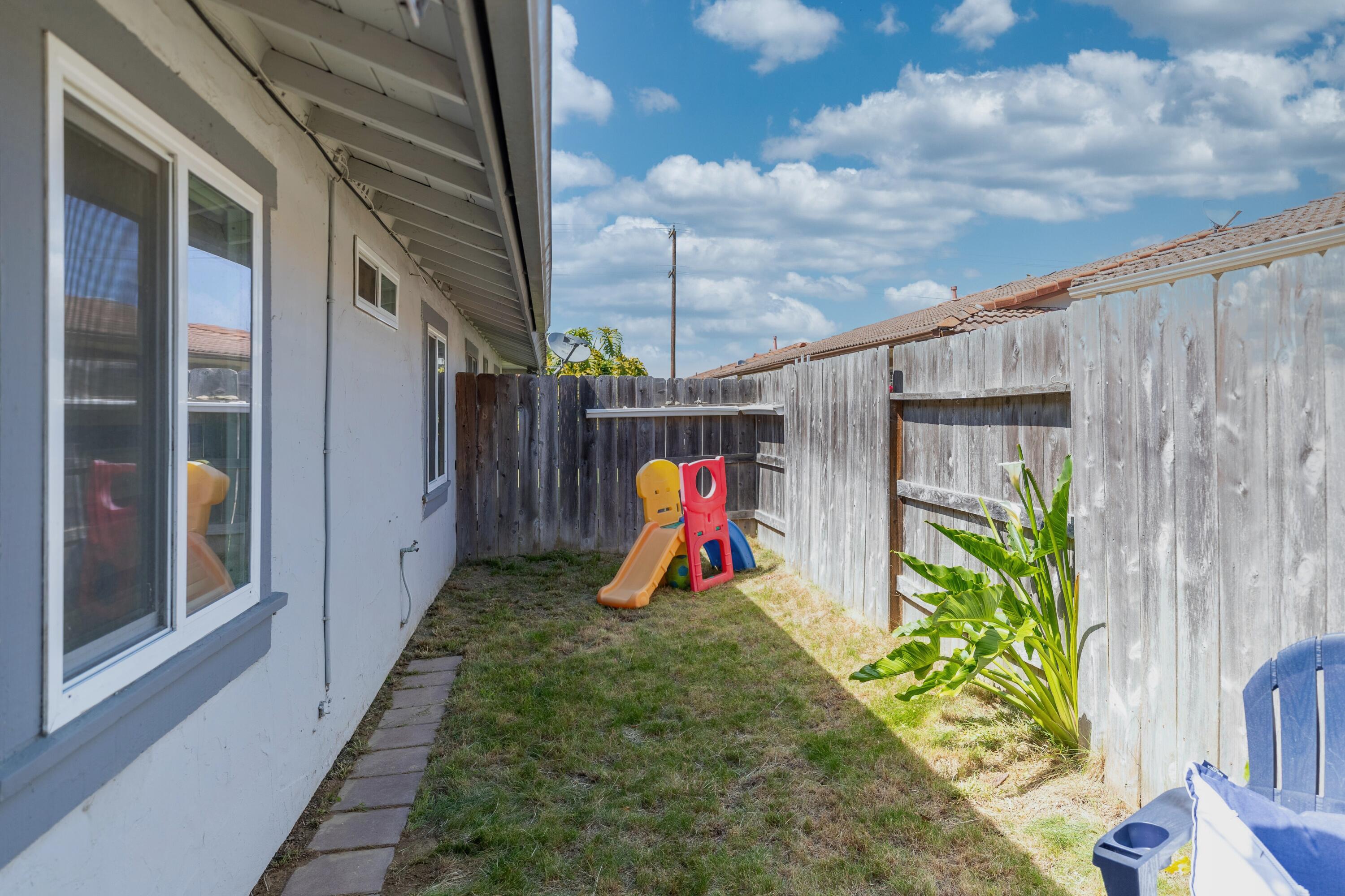 920 North M Place Lompoc, CA 93436 - Photo 1 of 25