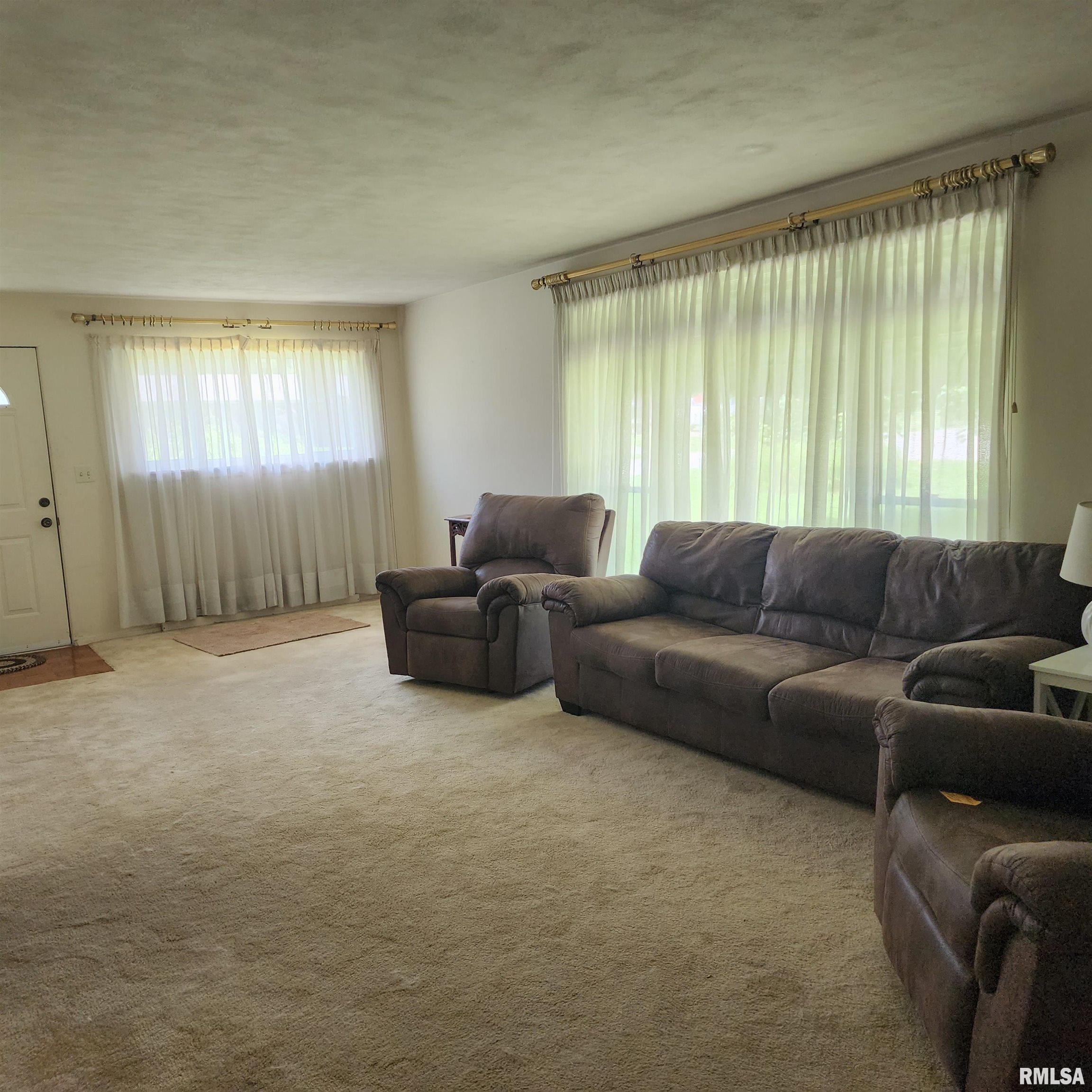 10 Homestead Drive Mount Vernon, IL 62864 - Photo 2 of 65