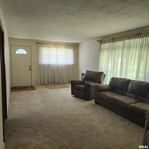 $144,999 | 10 Homestead Drive, Mount Vernon, IL 62864